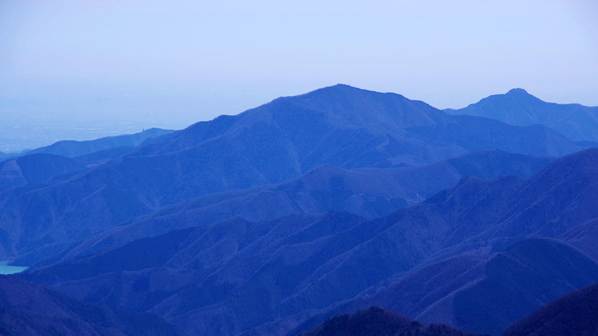 大菩薩峠から眺めた御前山