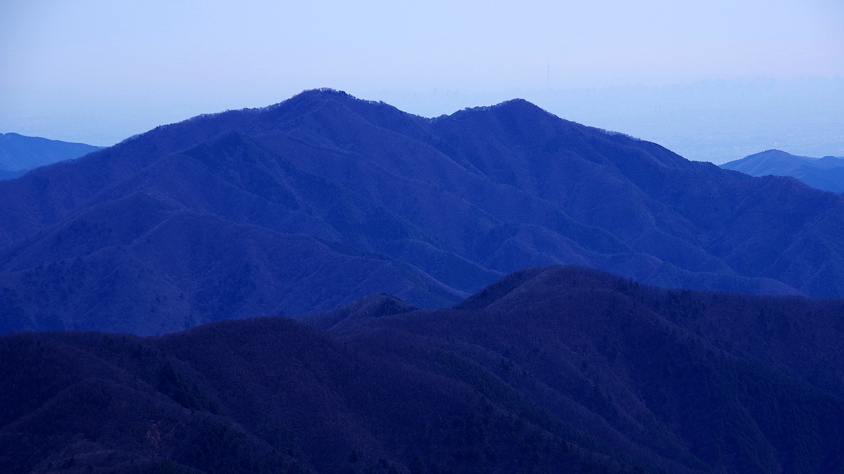大菩薩嶺から眺めた三頭山
