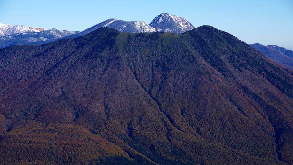 飯縄山から眺めた黒姫山