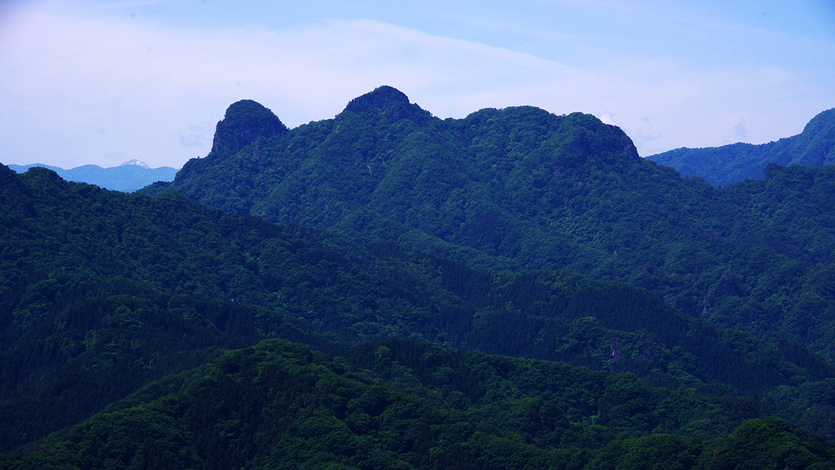 鍬柄岳から眺めた鹿岳