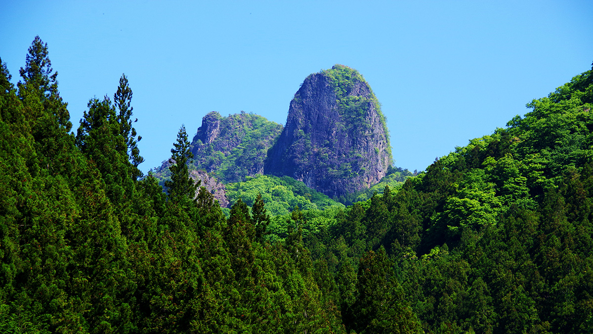 聖徳寺付近から眺めた鹿岳